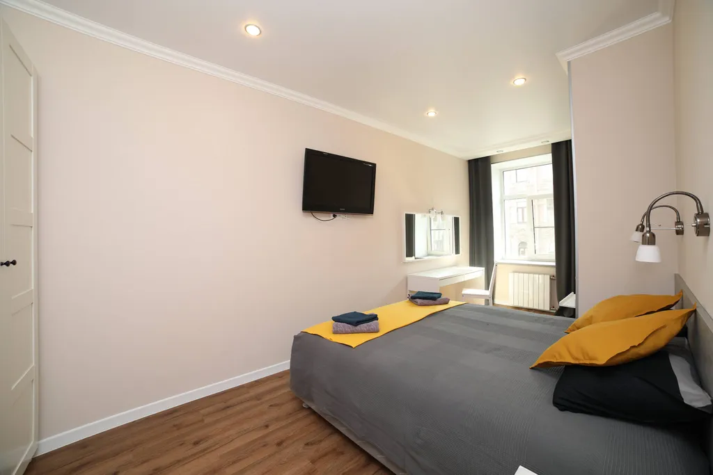 Квартира Квартира 2-ком кв в центре, бесплатная парковка, видовой балкон — Санкт-Петербург