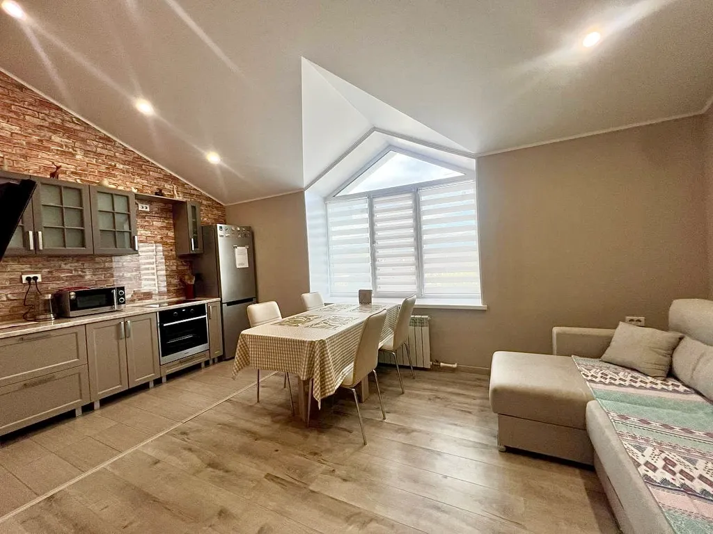 Уютная квартира — аренда посуточно в Зелёная Поляна