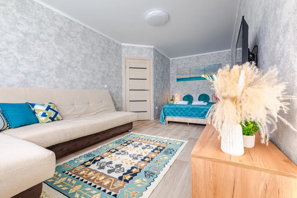 В центре в современном доме с гостиничным сервисом бесконтактно