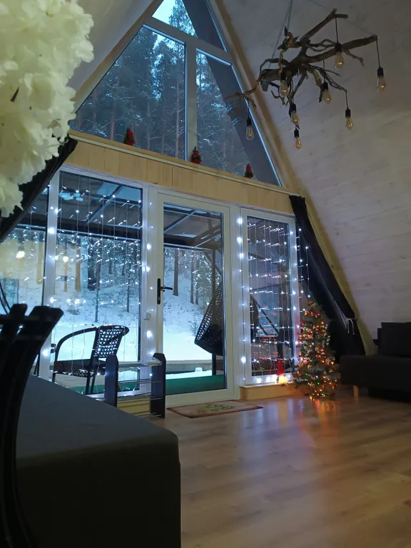 Домик в горах Лазурь Алтая