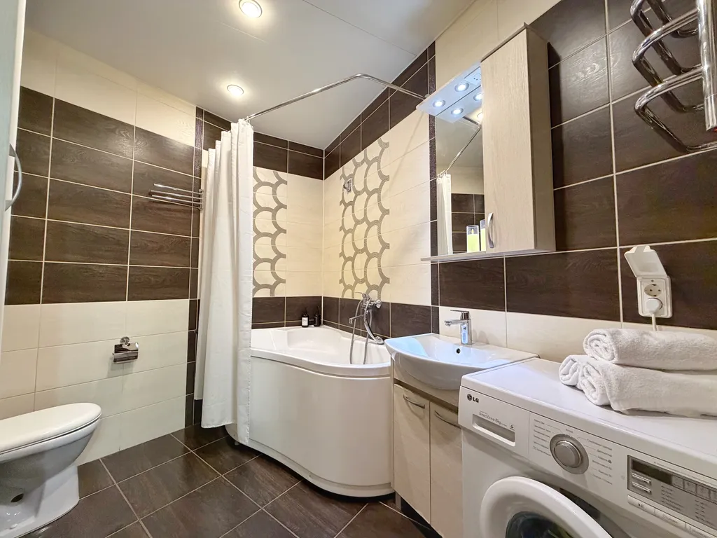 Стильная 3-к квартира в центре в ЖК Эдельвейс с панорамным видом