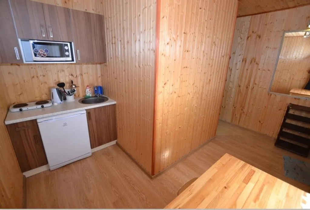 Двухкомнатная квартира с балконом на втором этаже #3 — аренда посуточно в Голубицкая