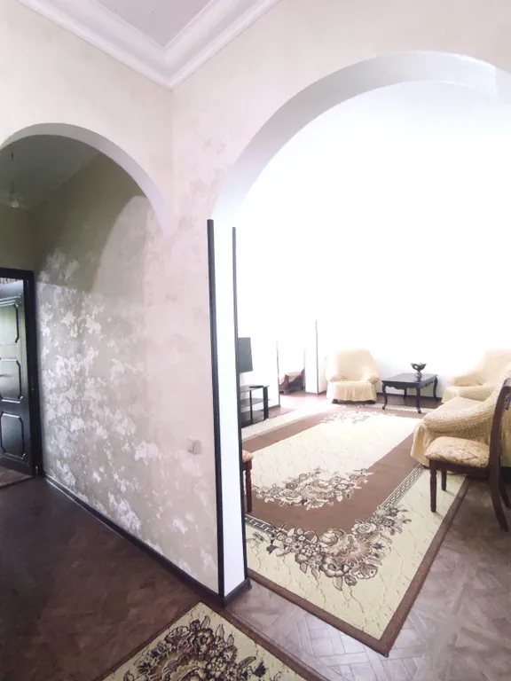 Уютная 3  квартира под ключ в центре Сухума