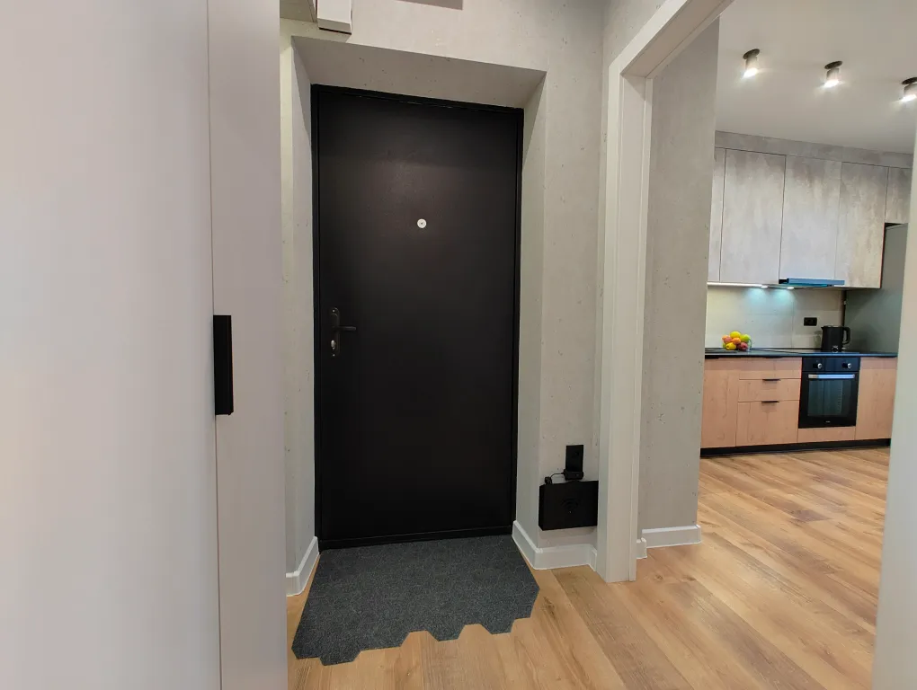 Стильная двухкомнатная квартира рядом с Экспоград-Юг