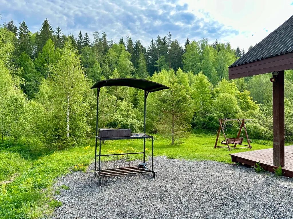 Коттедж с 3 спальнями, сауной, с видом на лес