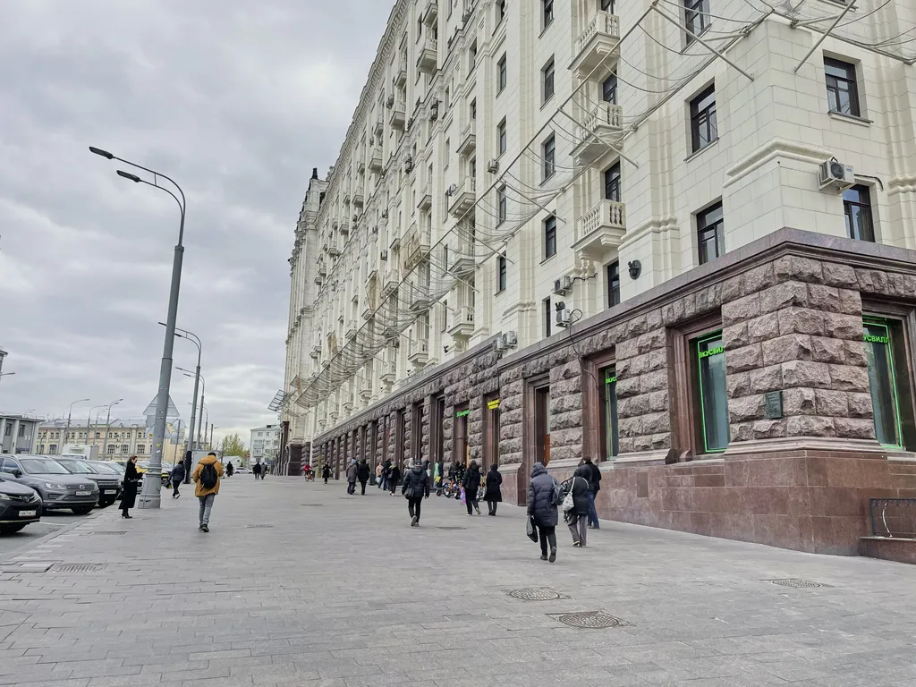Двухкомнатная квартира в знаменитой Сталинской высотке