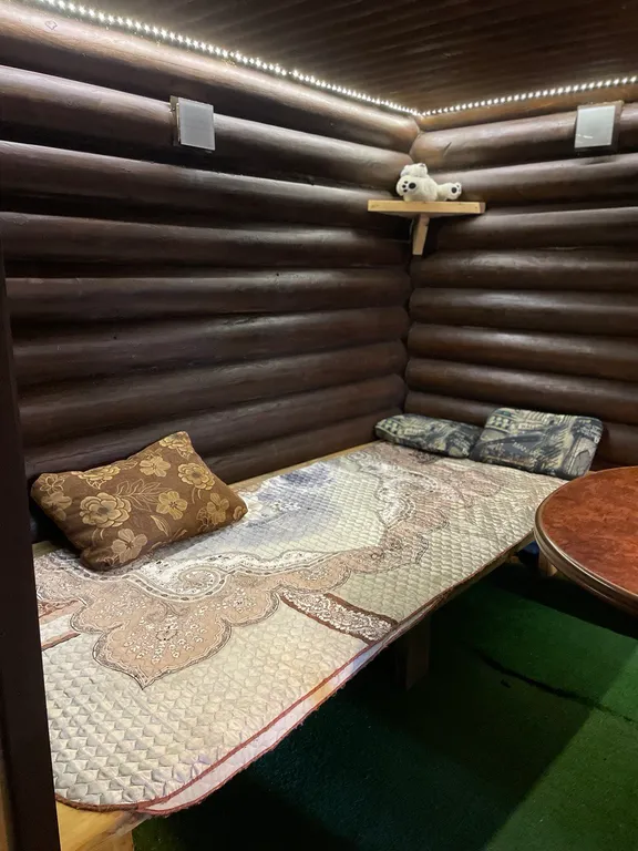 Уютный коттедж в лесу