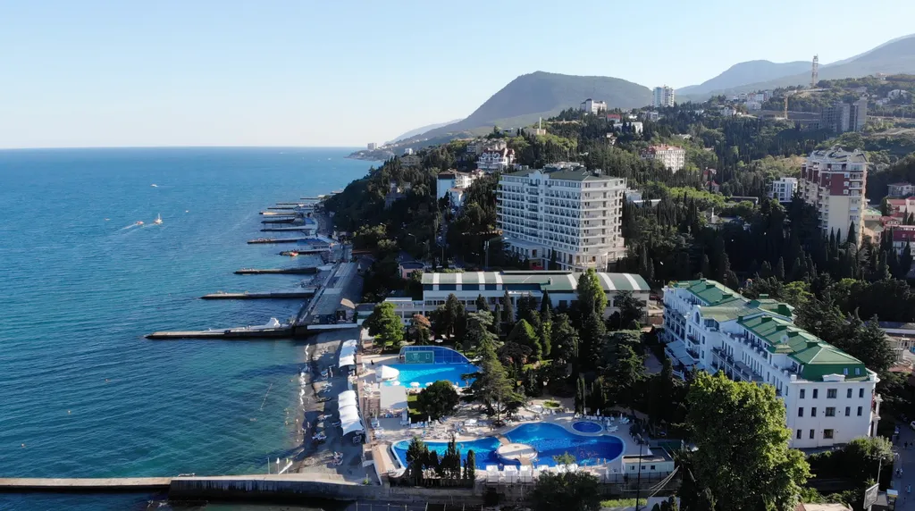 Апартамент с видом на бассейн