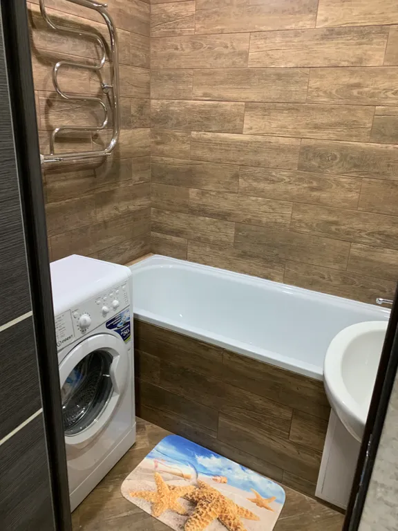 Трешка в центре в районе церкви