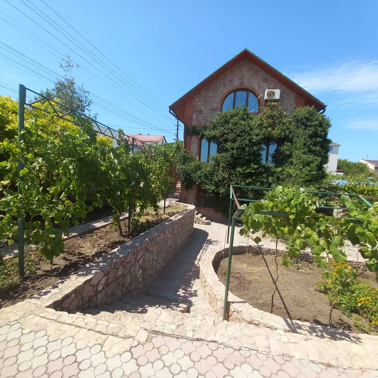 Коттедж Дом у моря — аренда посуточно в Севастополь