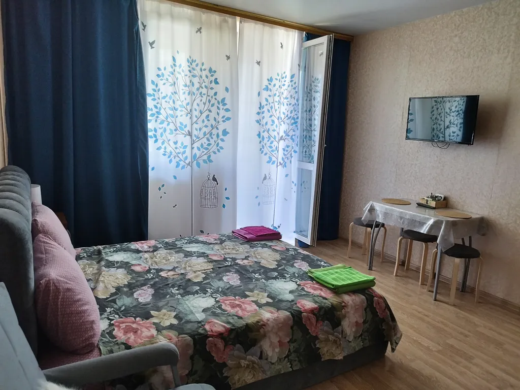 Рядом Центральный Автовокзал, Академия Единоборств