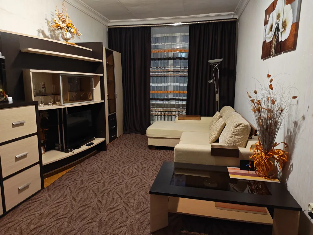 Уютная 2-х комнатная квартира с красивым видом на центральную площадь — аренда посуточно в Североморск