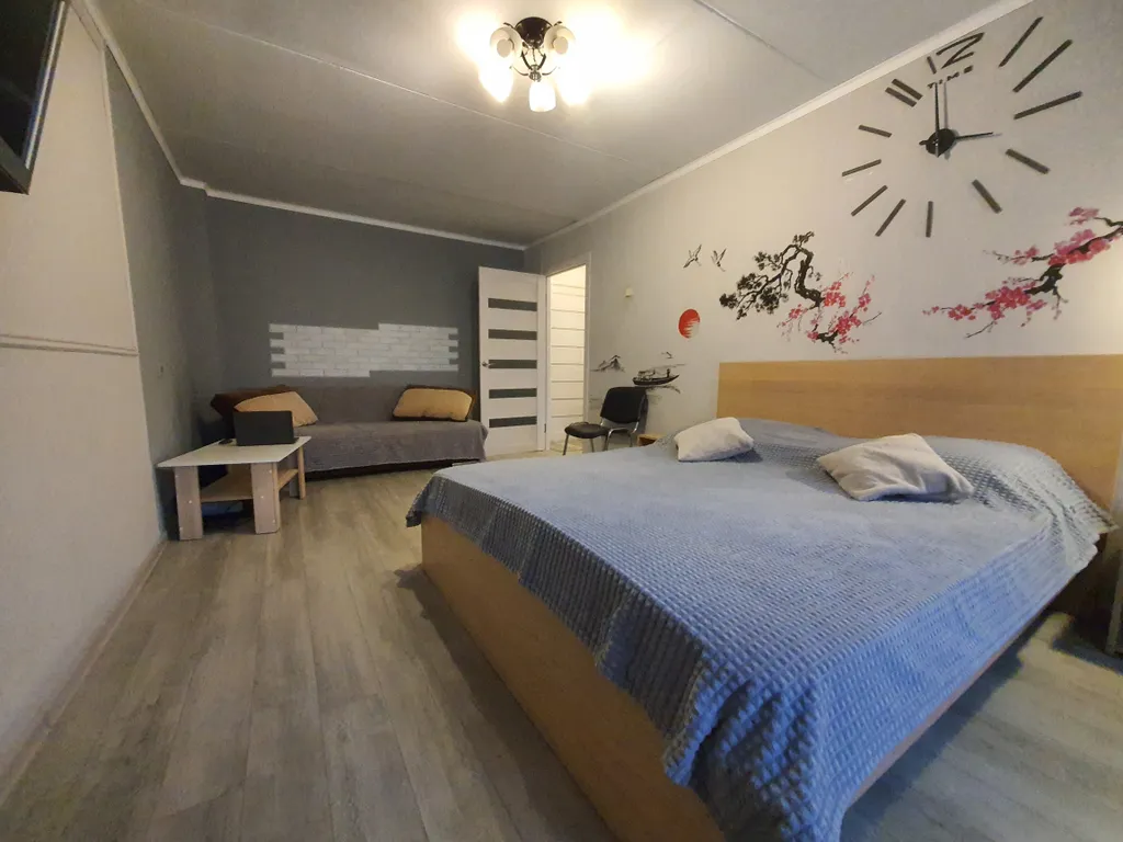 Однокомнатная квартира через дорогу от ТЦ Maxi, улица 25 Сентября — аренда посуточно в Смоленск