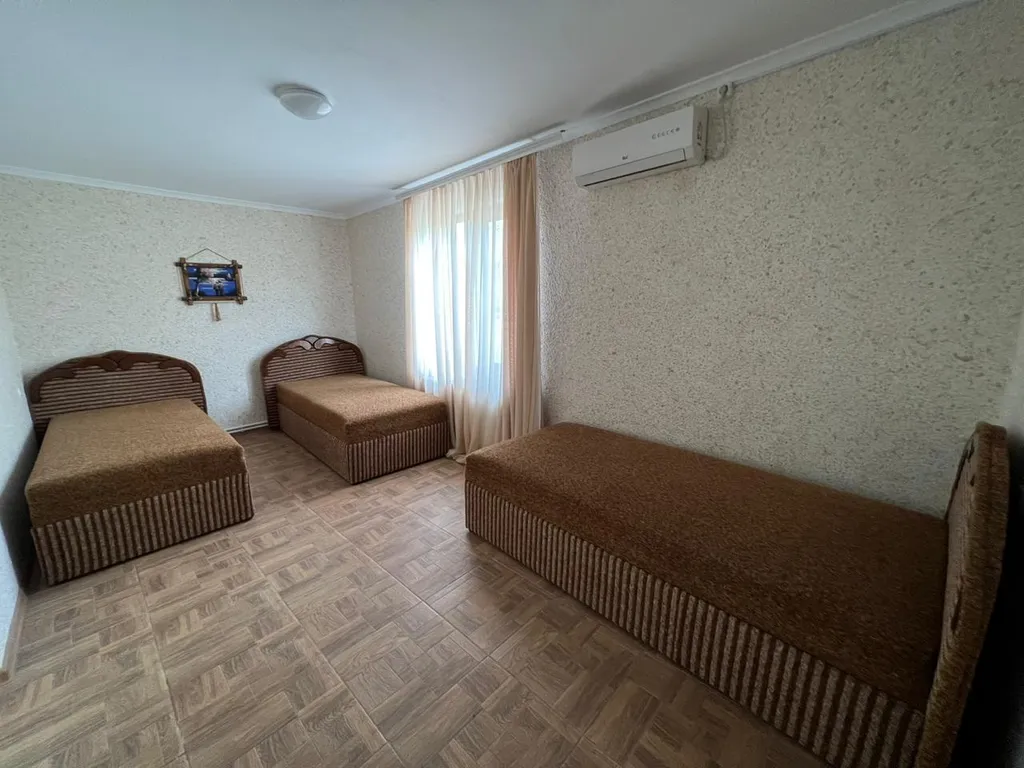 Уютный дом-этаж 5 комн.