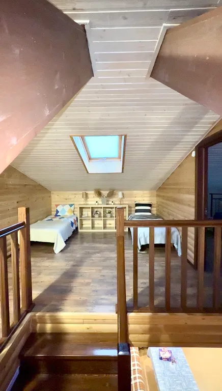 Двухуровневая мансарда с видом на Замок