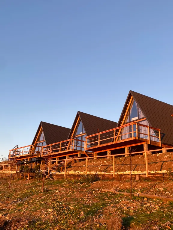 Новый глэмпинг в горах с панорамным видом на олимпийский парк