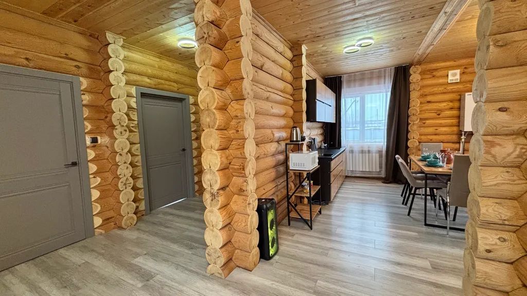 Абсолютно новый чистый коттедж с чаном для большой компании