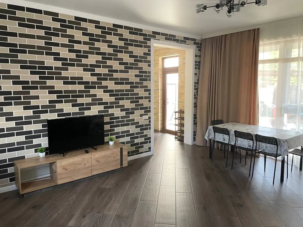 4-комнатный Дом