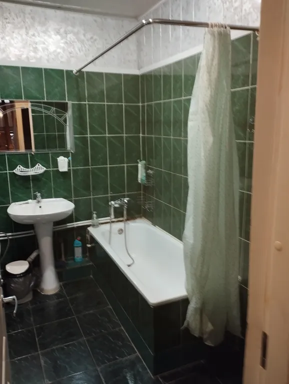 Номер с видом на сад и Жигулёвские горы