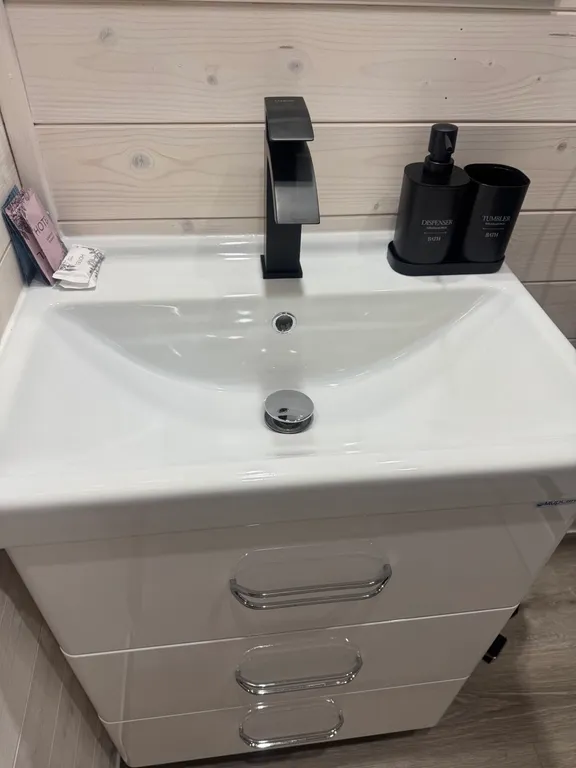 Двухкомнатный дом с видом на горы и реку