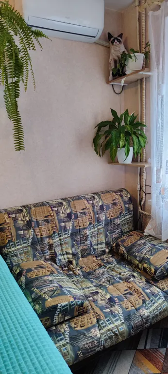 Двухкомнатная квартира в микрорайоне с видом на море и горы