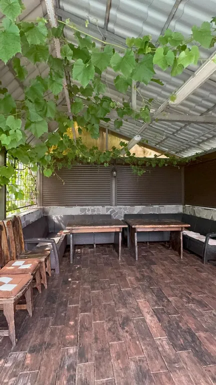 Коттедж на набережной с бассейном