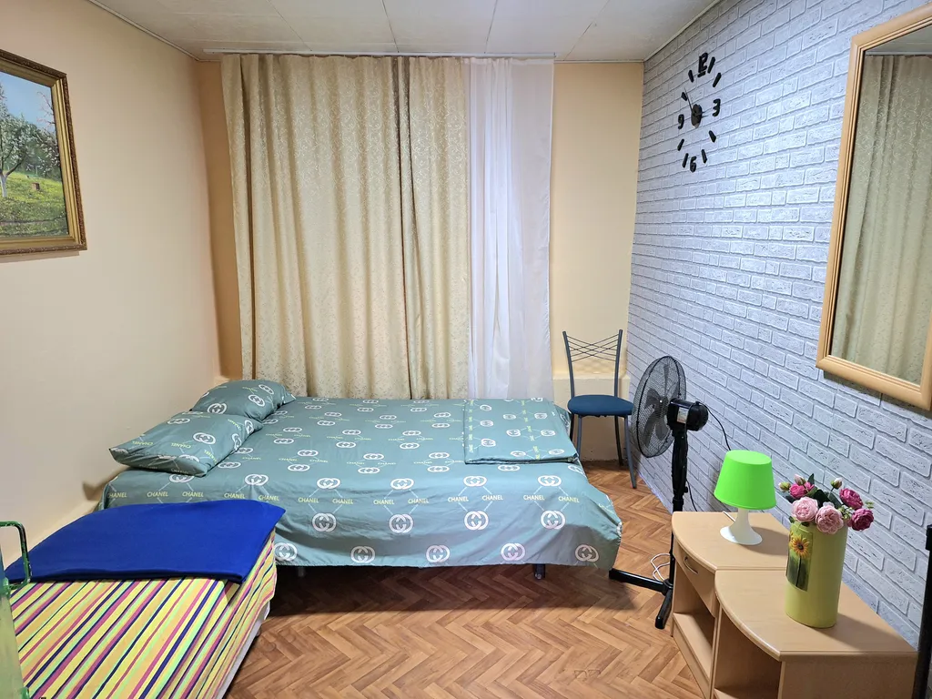 Квартира Комната на 3-х человек экономкласса — аренда посуточно в Бетта