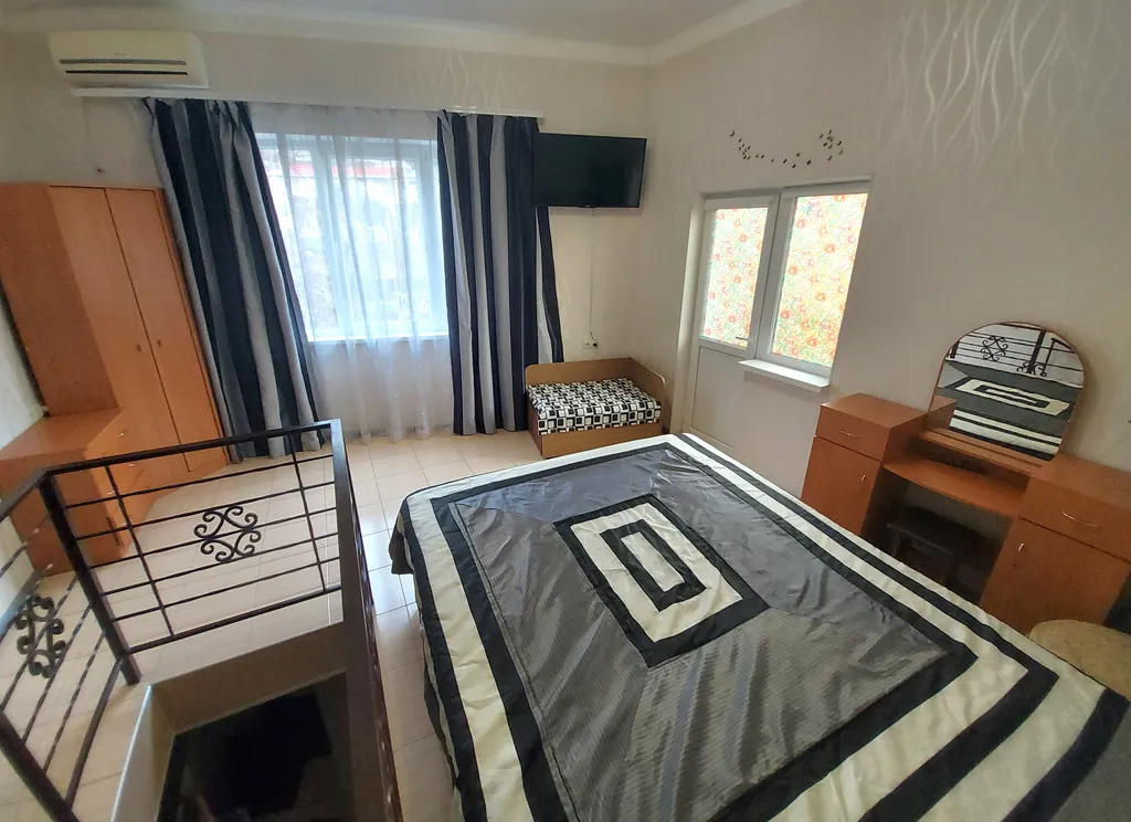 Квартира со всеми удобствами для двух человек в 5 минутах от моря