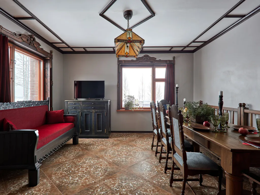 Готический замок Гранат Альдога