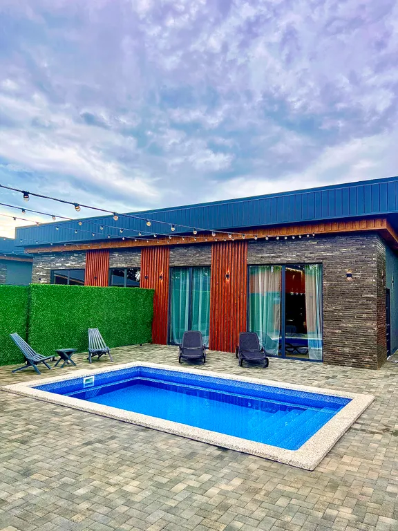 Коттедж Гостевой дом с бассейном — аренда посуточно в Майкоп