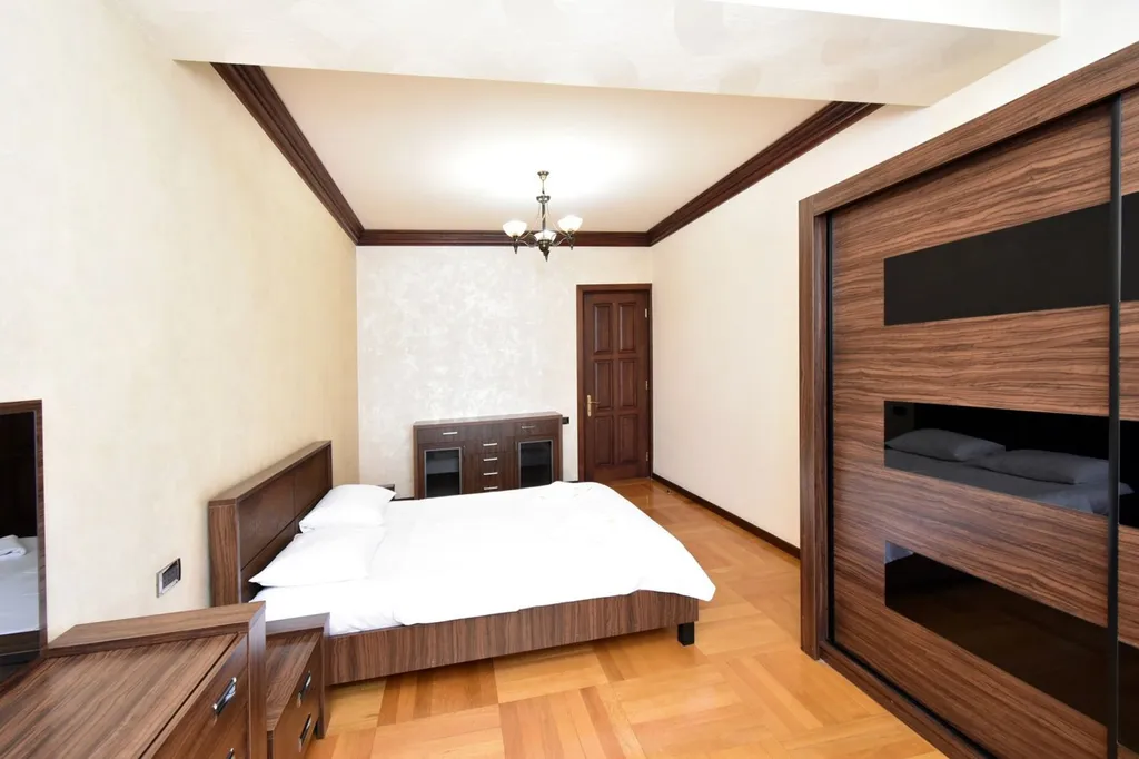 Уютная и просторная квартира в элитной новостройке в центре города