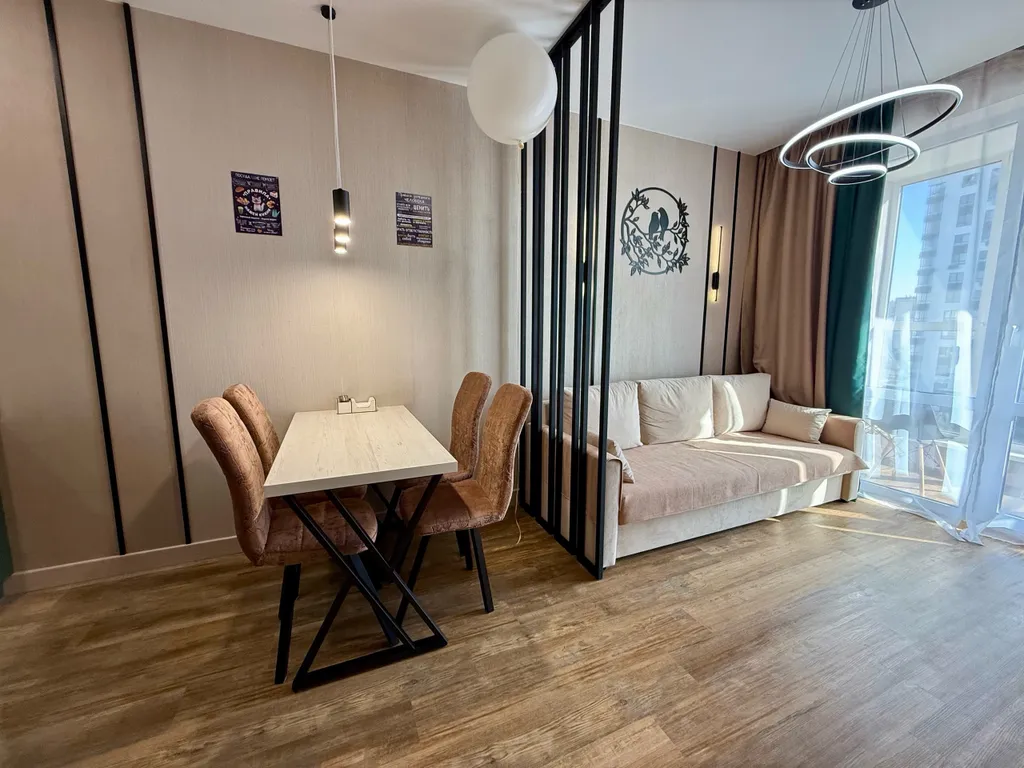 Новая квартира с потрясающим видом из окна на город