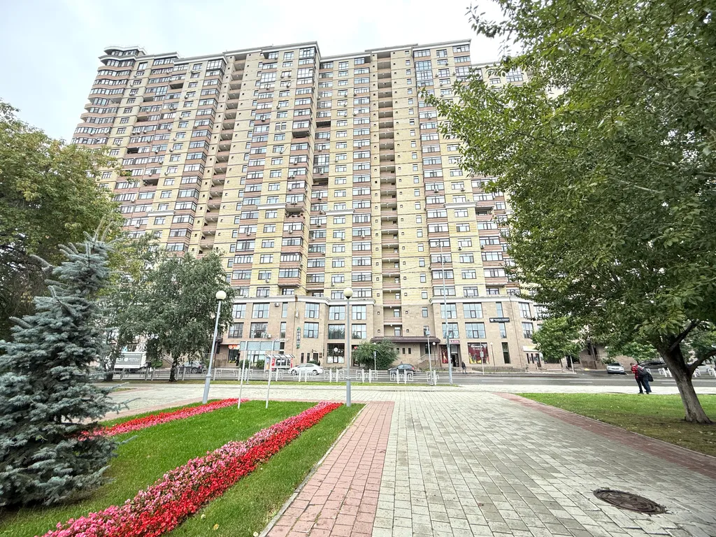 Квартира Апартаменты Паруса в центре города, с потрясающим видом из окна — Тюмень