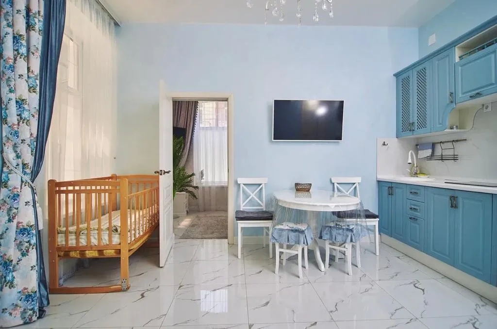 Домик около парка