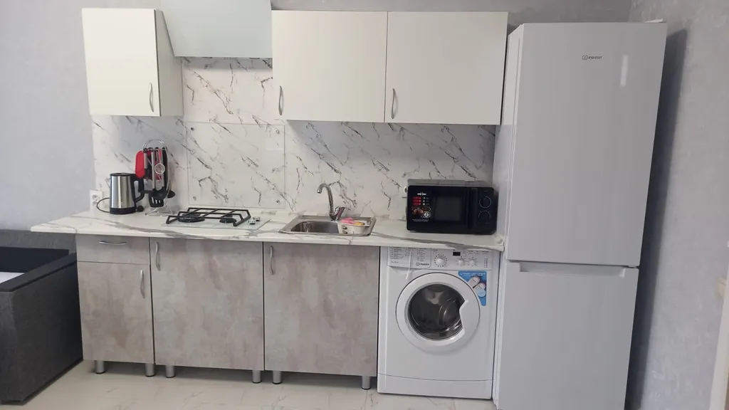 Уютная студия с видом на море и город