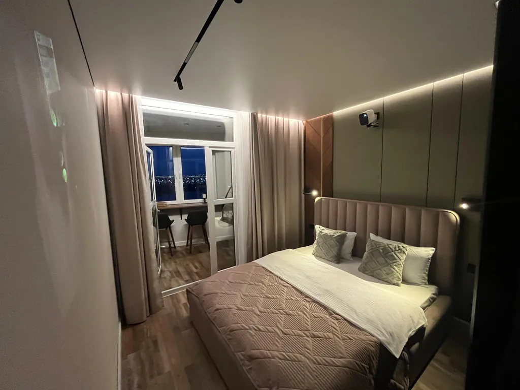 Апартаменты с видом на реку, проектором и игровой приставкой PS4