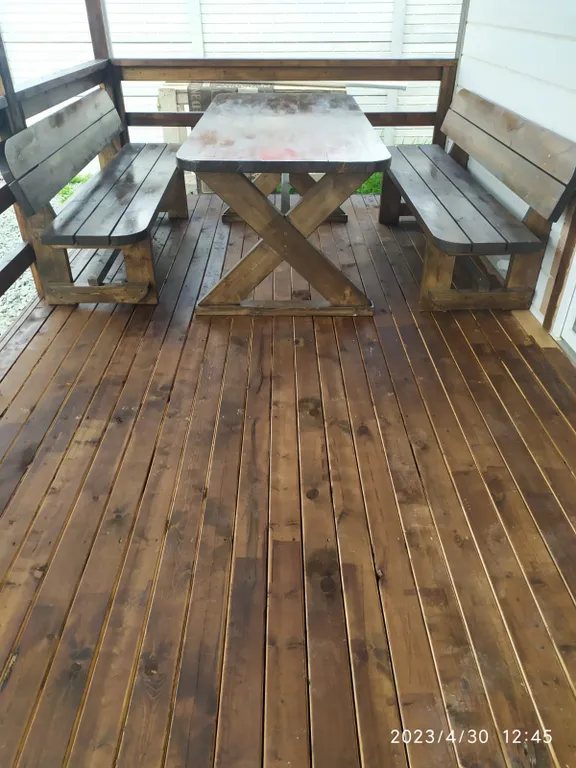 Дом с большой терассой