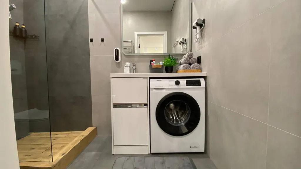 Квартира в спальном районе, 5 минут езды до центра