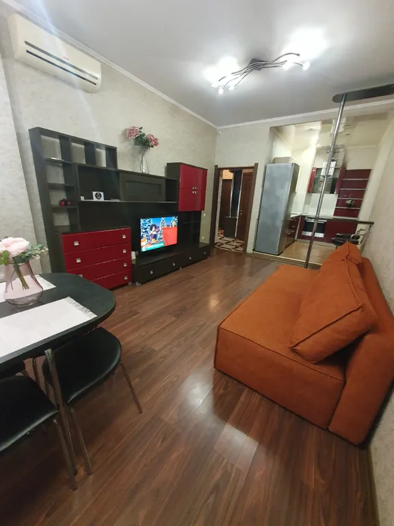 Двухкомнатная квартира на бульвар Строителей