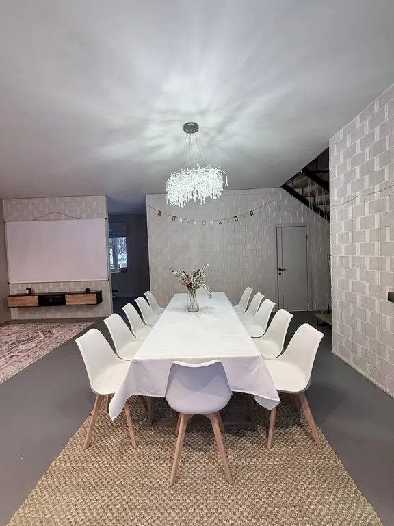 6-комнатный Дом