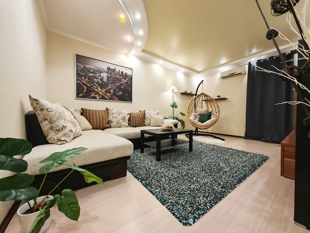 Strawberry Hills Sutki Life