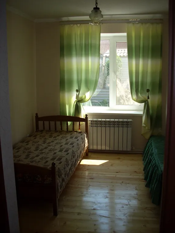 Дом с садом, частный сектор