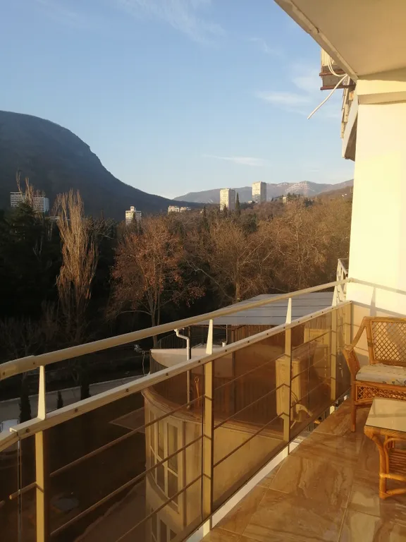 Апартаменты с видом на море и горы