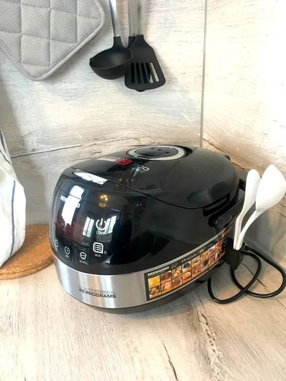 Большой коттедж N1 с сауной и камином