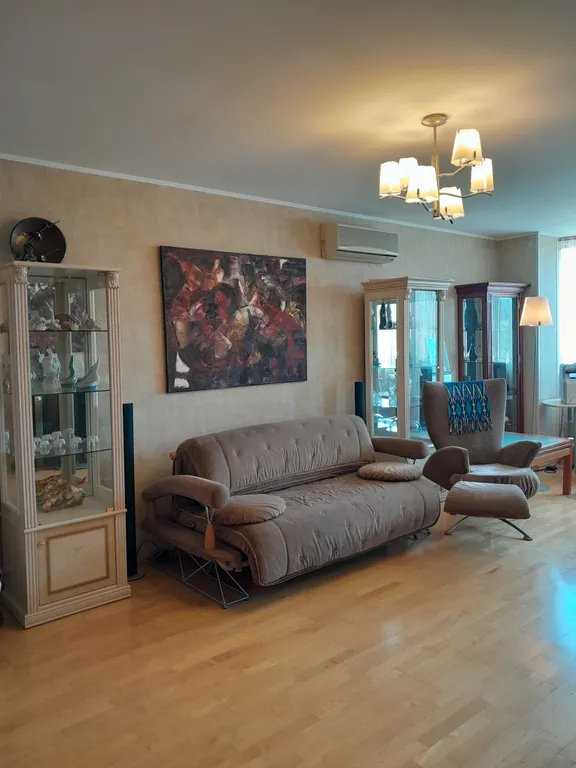 Квартира Квартира Тихий центр, удобно с детьми, шикарные виды — Москва