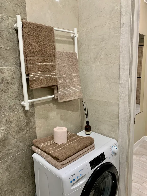 Прекрасная квартира с современным ремонтом.