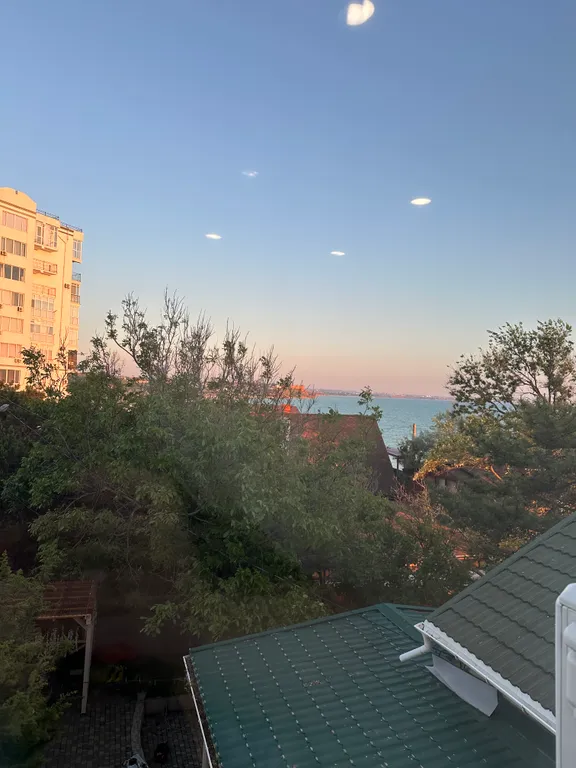 Домик у моря