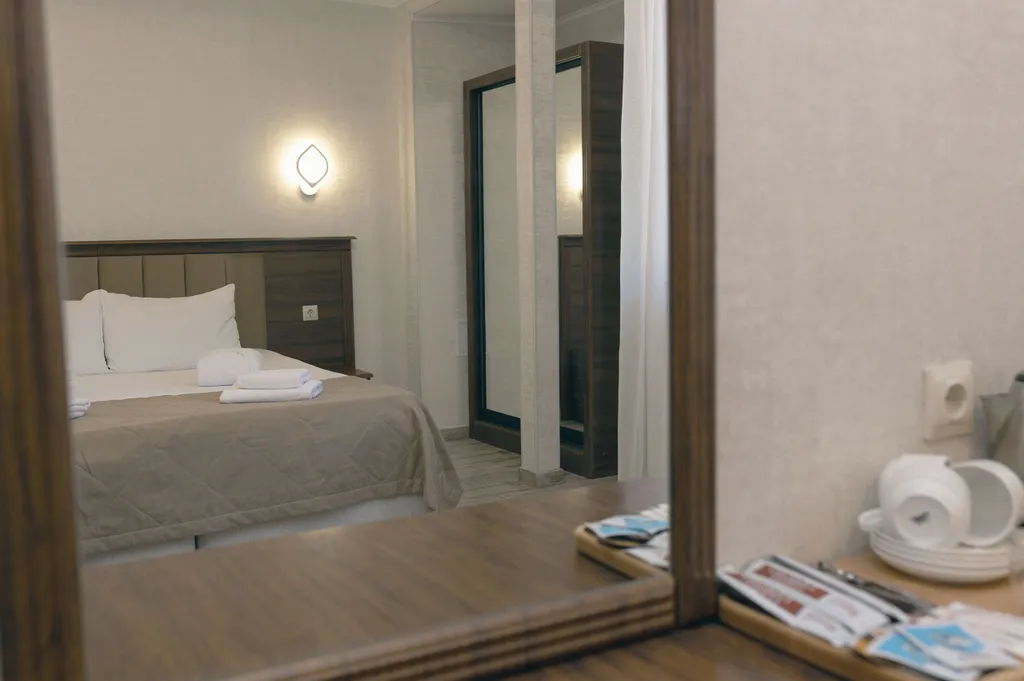 Трёхместный номер вид на горы, доступен бассейн