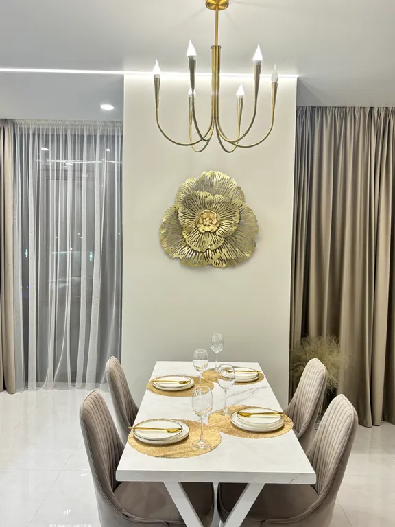 Квартира на набережной в самом центре города