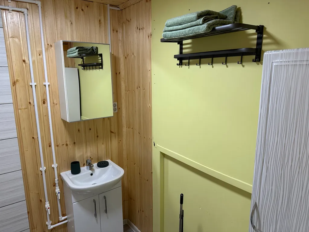 Коттедж Дом у озера и леса — Снегиревка